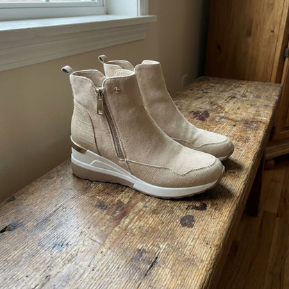 Kylie | Stylish Winter Zip-Up Ankle Boots